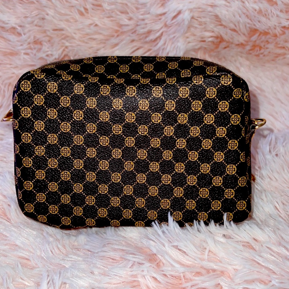 4 For $40 ~ Gold Checkered Cross body - Picture 2 of 5
